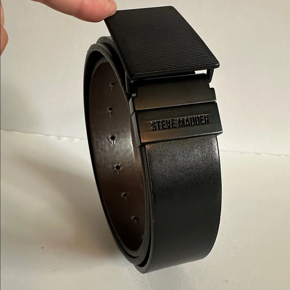 NWOT Steve Madden Textured Black Belt